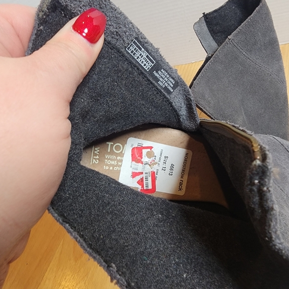 Toms Gray Suede Desert Wedge Ankle Boots Womens Size 12 Like New - Picture 5 of 16